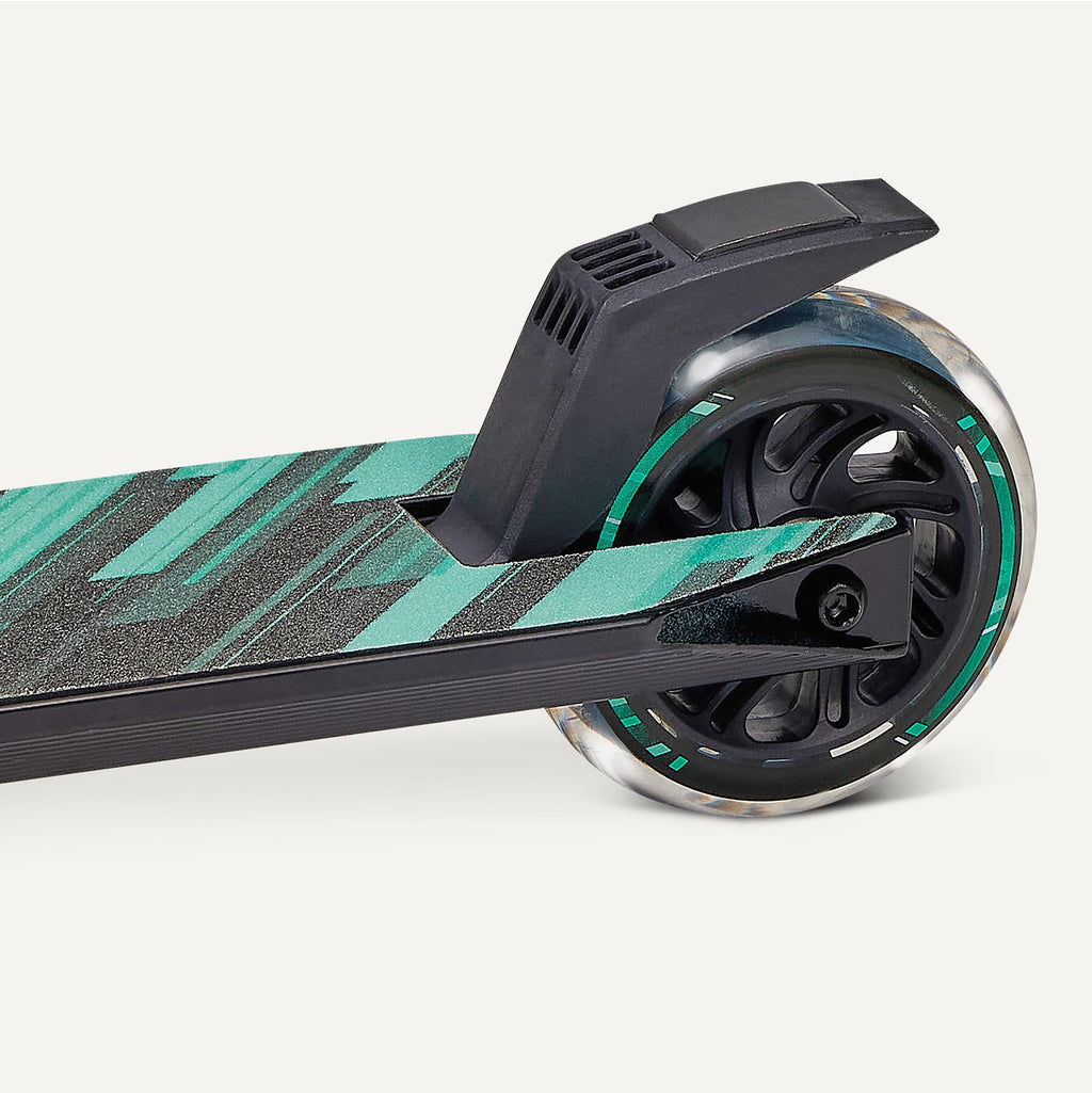 Foldable Light Up Wheels Adjustable Handlebar Aluminum Kids Kick Scooter R586685